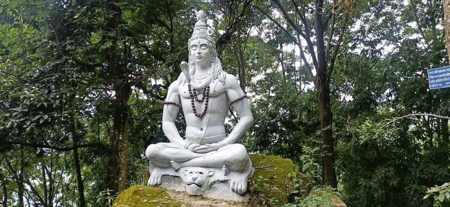 Lord Shiva Statue at Bhaludhunga